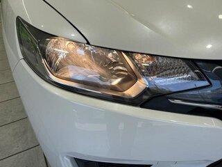 2015 Honda Fit III, белый, 900000 рублей, вид 5
