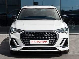 2026 Audi Q3 45 TFSI II (F3), белый, 5399500 рублей, вид 2