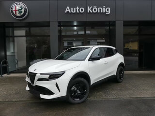 2026 Alfa Romeo Junior, белый, 3678352 рублей, вид 1