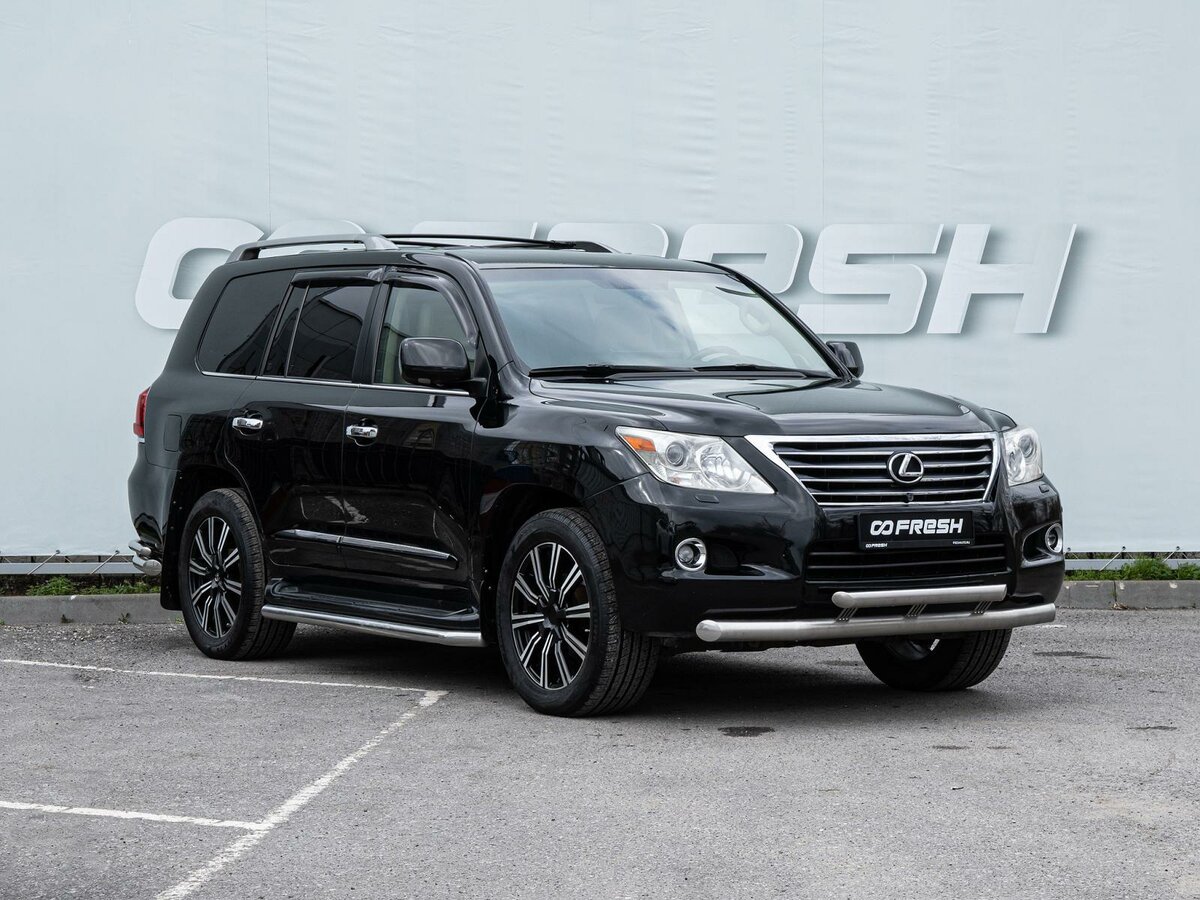 Lexus LX 570 III
