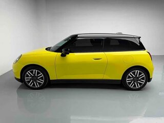 2024 Mini Hatch Cooper Electric E IV (F65/F66/J01), жёлтый, 2920000 рублей, вид 3