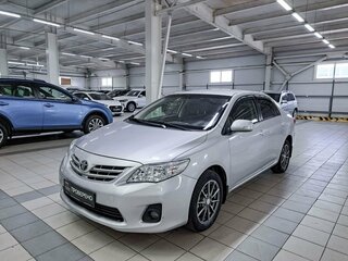 Toyota Corolla X (E140, E150) Рестайлинг