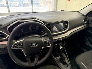 2026 Lada (ВАЗ) Vesta I Рестайлинг (NG), белый, 1741382 рублей, вид 5