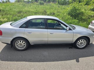 2000 Audi A4 I (B5) Рестайлинг, серебристый, 190000 рублей, вид 2