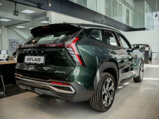 2026 Geely Atlas II, зелёный, 3909990 рублей, вид 3