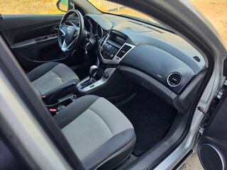 2010 Chevrolet Cruze I, серебристый, 598000 рублей, вид 4