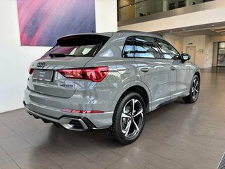2026 Audi Q3 45 TFSI II (F3), серый, 5099000 рублей, вид 3