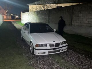 1994 BMW 3 серии 325i III (E36), белый, 350000 рублей, вид 1