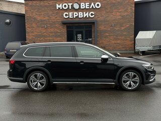 2021 Volkswagen Passat Alltrack B8 Рестайлинг, чёрный, 3350000 рублей, вид 4