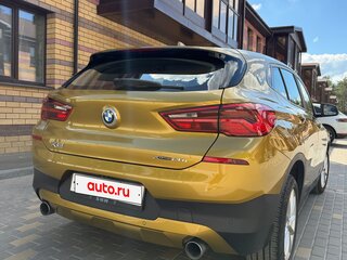 2018 BMW X2 xDrive20i I (F39), золотистый, 2690000 рублей, вид 3