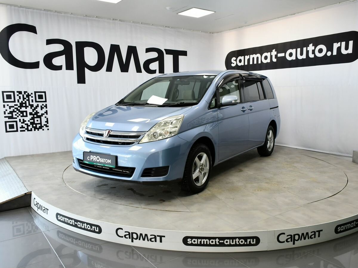 Toyota ISis I Рестайлинг