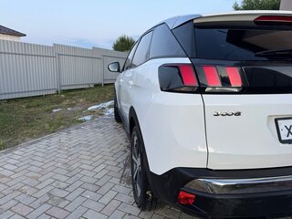 2017 Peugeot 3008 II, белый, 1550000 рублей, вид 5