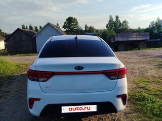 2017 Kia Rio IV, белый, 1250000 рублей, вид 5