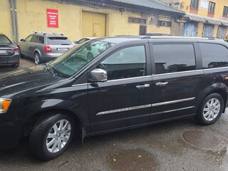 2014 Chrysler Voyager Grand V Рестайлинг, чёрный, 1900000 рублей, вид 4