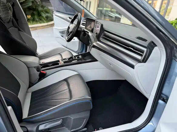 2022 Volkswagen Lamando I Рестайлинг, чёрный, 1230000 рублей - вид 8