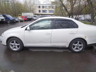 2010 Volkswagen Jetta V, белый, 350000 рублей, вид 4