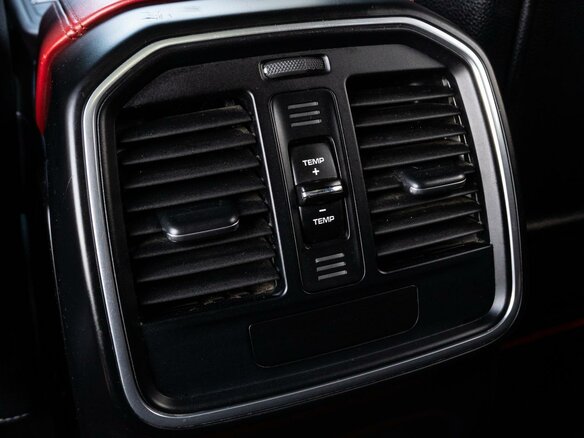 2017 Porsche Macan S Diesel I, чёрный, 3850000 рублей - вид 20