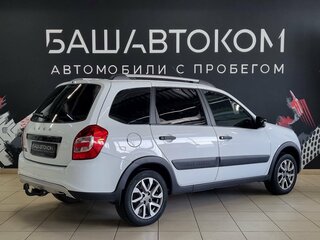 2022 Lada (ВАЗ) Granta Cross I Рестайлинг, белый, 760000 рублей, вид 4