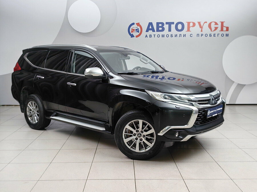Mitsubishi Pajero Sport III