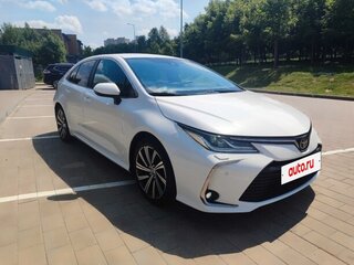 2022 Toyota Corolla XII (E210), белый, 1250000 рублей, вид 1