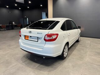 2014 Lada (ВАЗ) Granta I, белый, 299000 рублей, вид 4