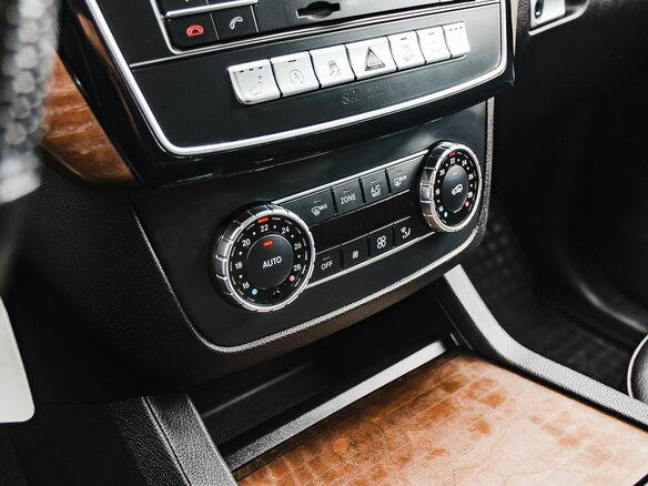 2016 Mercedes-Benz GLE 350 d I (W166), чёрный, 3710000 рублей - вид 25