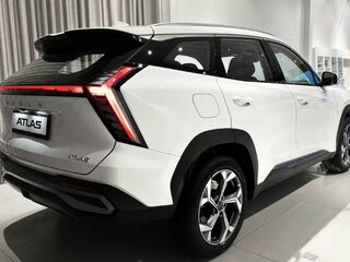 2025 Geely Atlas II, белый, 3970990 рублей, вид 4