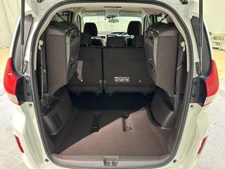 2022 Honda Freed II Рестайлинг, белый, 1320002 рублей, вид 3