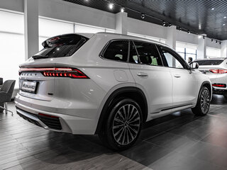 2026 Geely Monjaro I, белый, 4599990 рублей, вид 3