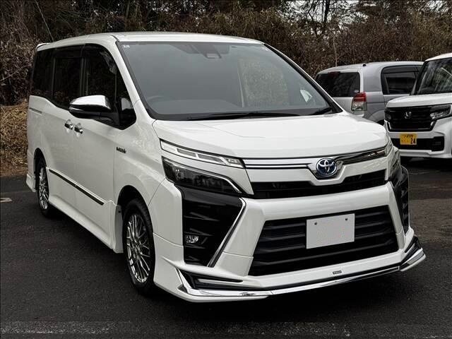 Toyota Voxy III (R80) Рестайлинг