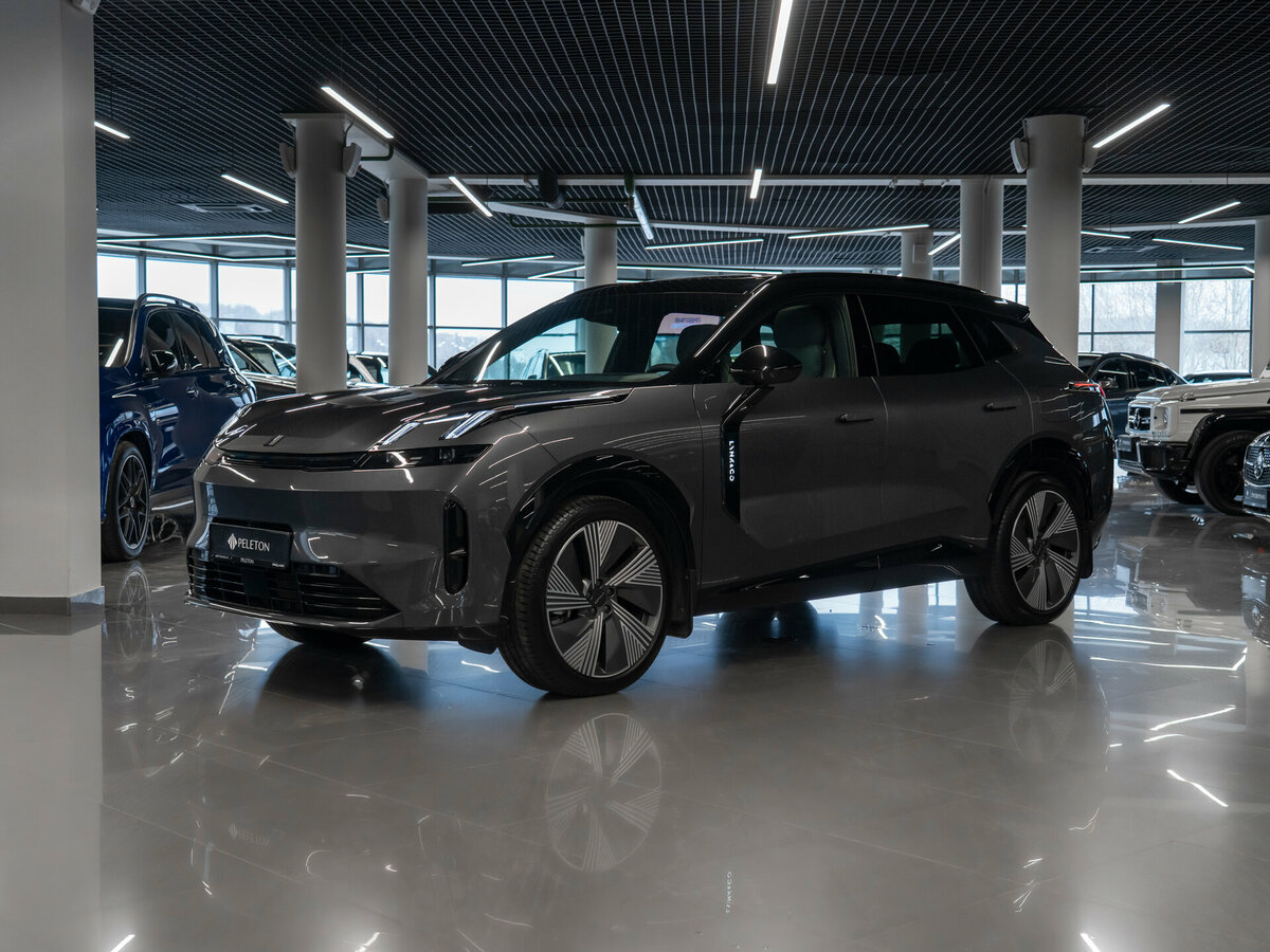 Lynk & Co 08 I