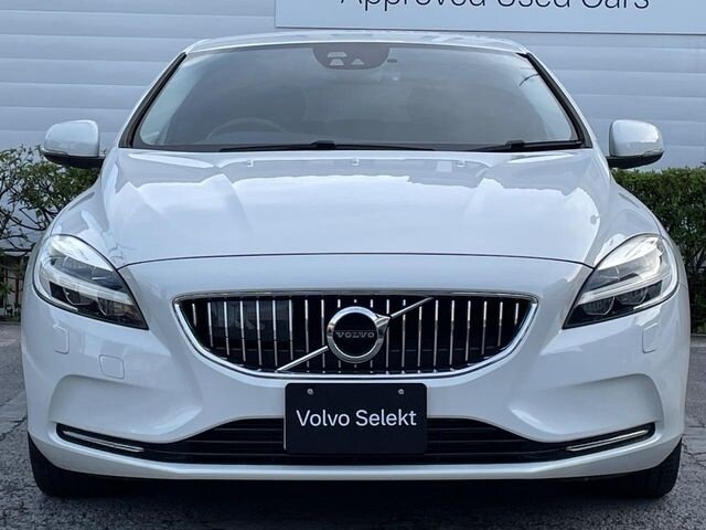 Volvo V40 II Рестайлинг