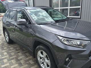 2019 Toyota RAV4 V (XA50), серый, 3300000 рублей, вид 4
