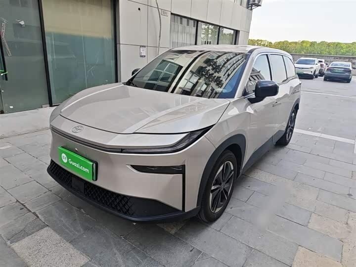 Toyota bZ3X 58.3 kWh