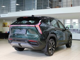 2026 Geely Atlas II, зелёный, 3904990 рублей, вид 3