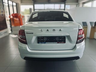 2026 Lada (ВАЗ) Granta I Рестайлинг, белый, 987000 рублей, вид 3