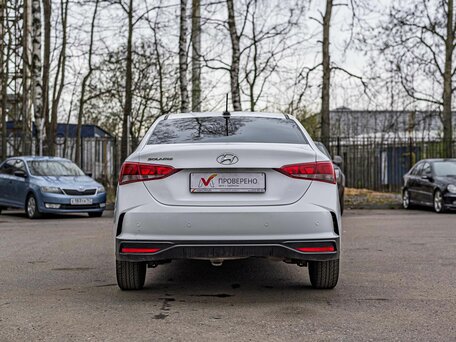 2021 Hyundai Solaris II Рестайлинг, белый, 1230000 рублей, вид 4