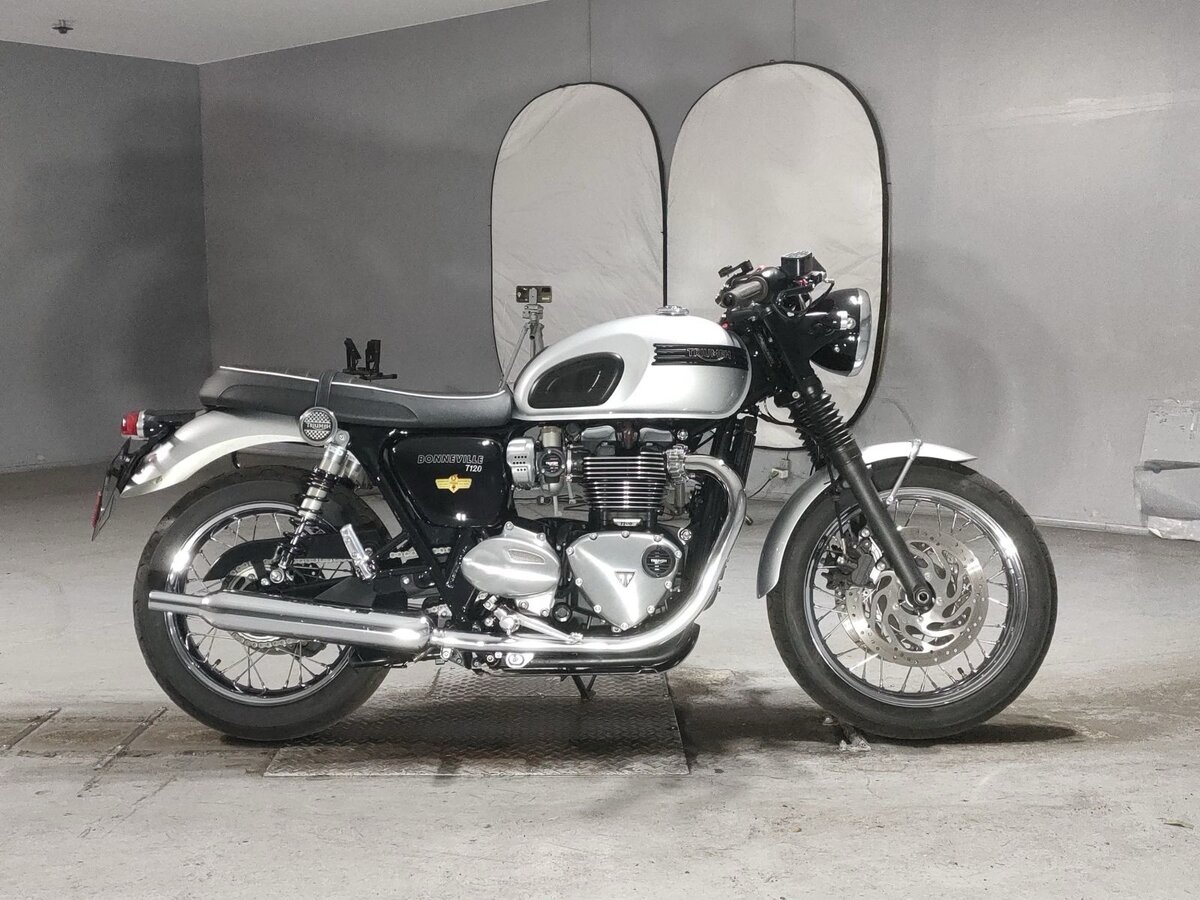 Triumph Bonneville T120