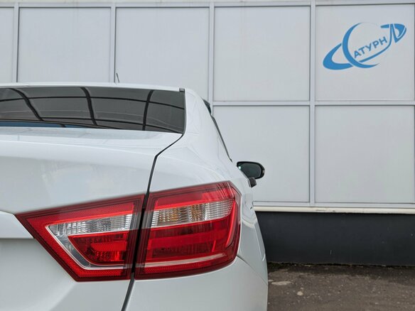 2018 Lada (ВАЗ) Vesta I, белый, 830000 рублей - вид 15