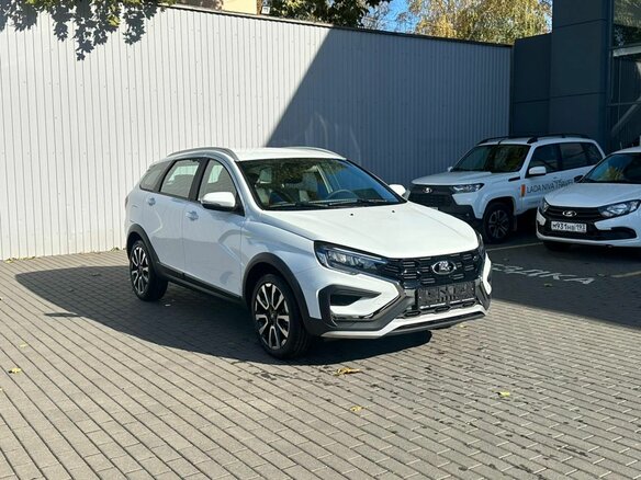 2026 Lada (ВАЗ) Vesta SW Cross I Рестайлинг (NG), белый, 2018000 рублей - вид 3
