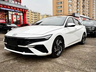 2023 Hyundai Elantra VII (CN7) Рестайлинг, белый, 1300000 рублей, вид 1
