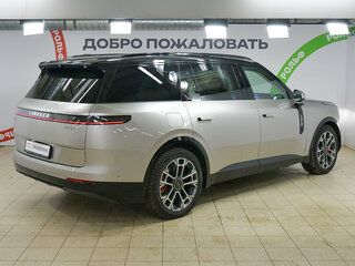 2025 Lynk & Co 900, серебристый, 6715000 рублей, вид 4