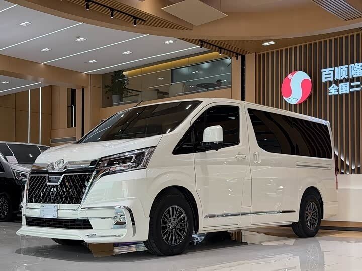 Toyota HiAce H300
