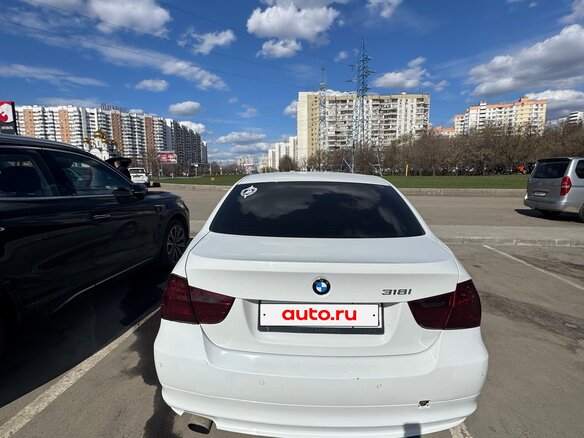 2009 BMW 3 серии 318i V (E90/E91/E92/E93) Рестайлинг, белый, 699999 рублей - вид 4