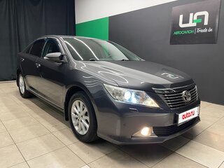 2012 Toyota Camry VII (XV50), серый, 1700000 рублей, вид 1