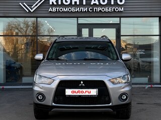 2010 Mitsubishi Outlander II Рестайлинг, серебристый, 950000 рублей, вид 2