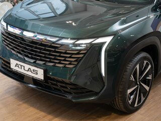 2026 Geely Atlas II, зелёный, 3904990 рублей, вид 2