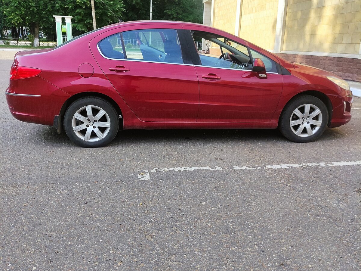 Купить б/у Peugeot 408 I 1.6 AT (150 л.с.) бензин автомат во Ржеве ...
