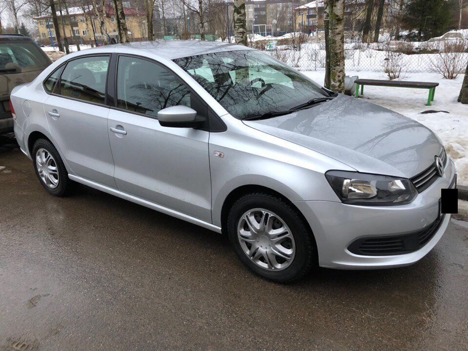 Volkswagen Polo седан 2011
