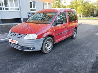 2010 Volkswagen Caddy Life III, красный, 550000 рублей, вид 1